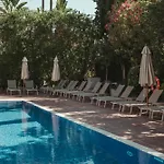 Roc Oberoy - Adults Only Szálloda