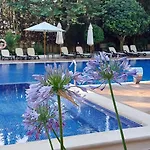 Roc Oberoy - Adults Only Hotel