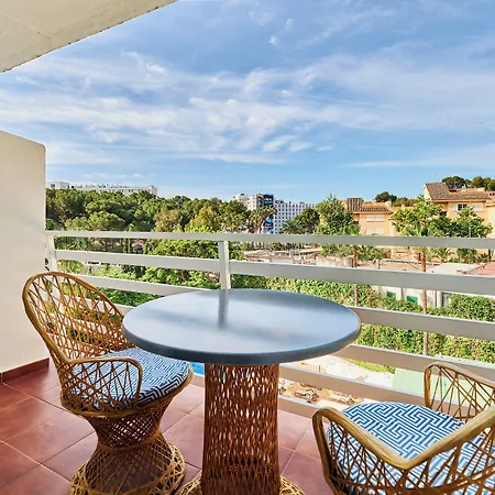 Roc Oberoy - Adults Only 4*