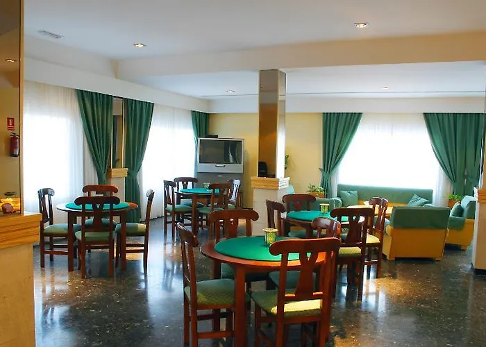 Готель Roc Oberoy - Adults Only 4*