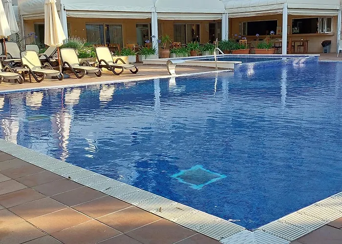 Готель Roc Oberoy - Adults Only