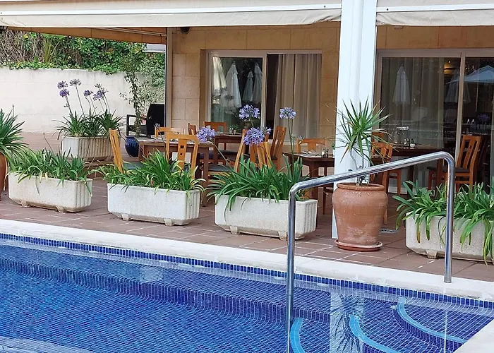 Roc Oberoy - Adults Only