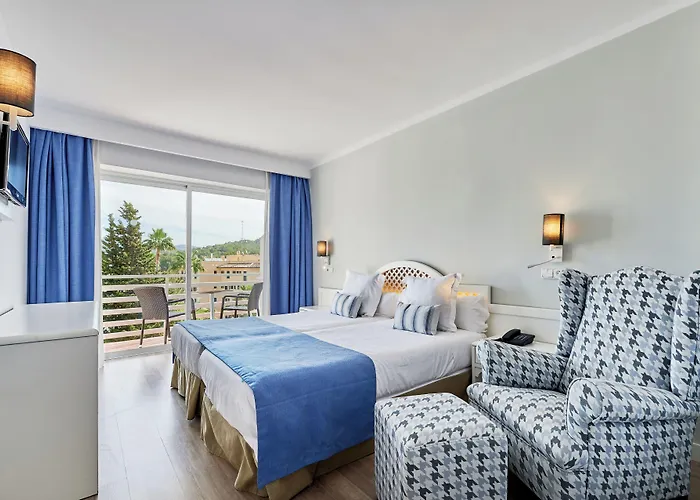 Roc Oberoy - Adults Only 4* Пагера