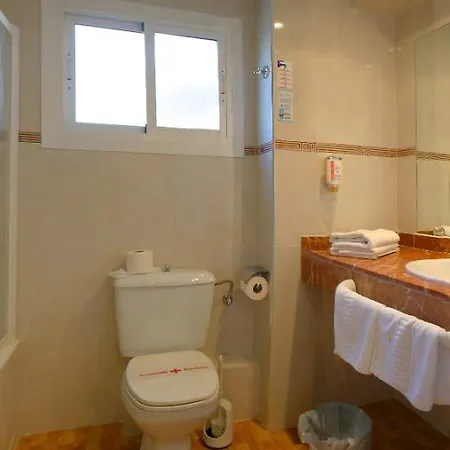 Roc Oberoy - Adults Only 4*