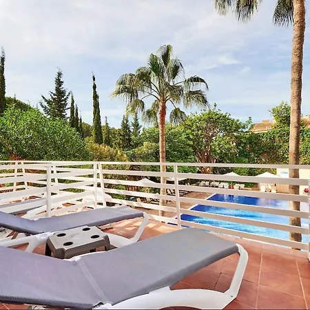 Roc Oberoy - Adults Only 4*
