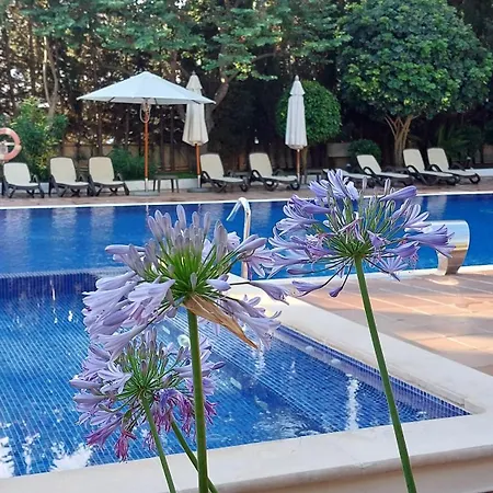 Roc Oberoy - Adults Only Hotel