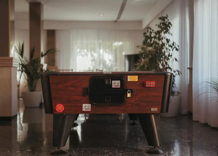 Roc Oberoy - Adults Only 4* Пагуэра