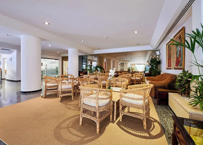 Roc Oberoy - Adults Only Отель