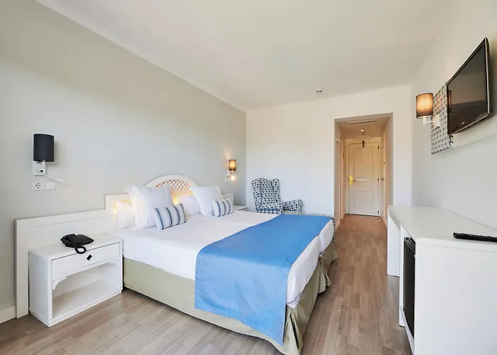 Отель Roc Oberoy - Adults Only Пагуэра